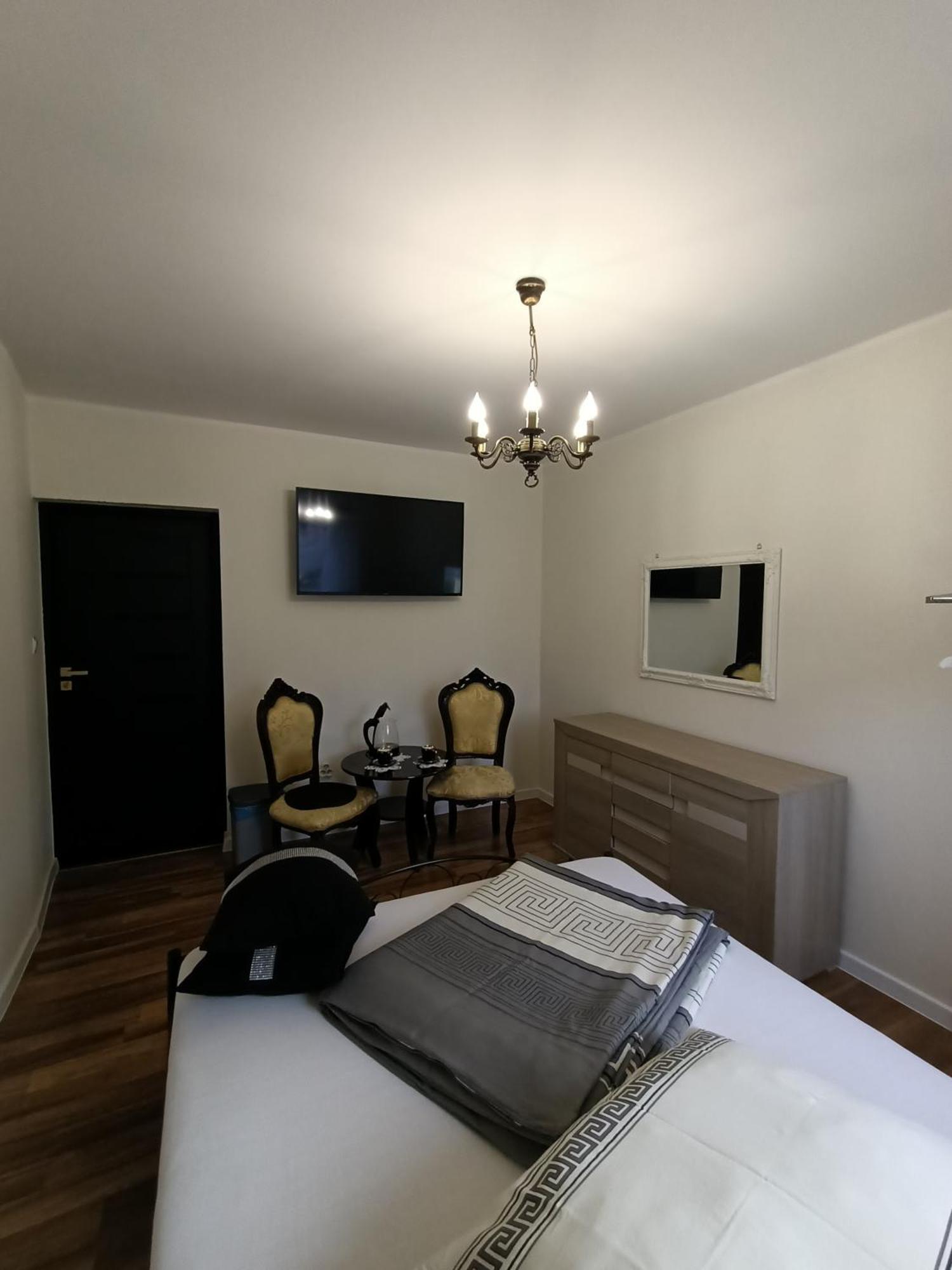 Pokoje Goscinne U Reni Wambierzyce Bagian luar foto