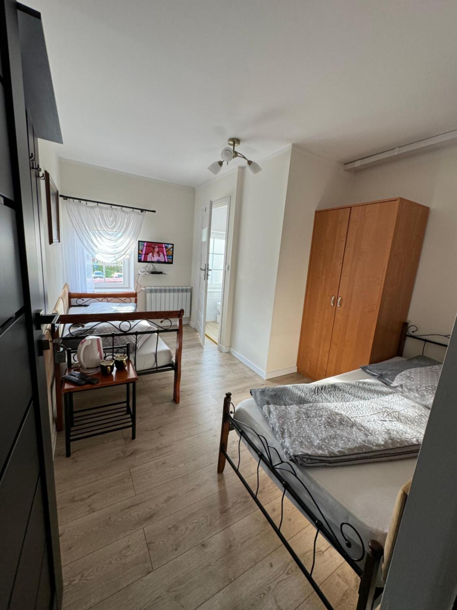 Pokoje Goscinne U Reni Wambierzyce Bagian luar foto